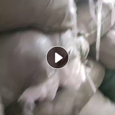 长期出售带桨涤纶废布，多数是白色涤纶废布，还有点米色，香槟色，只能开花用，现货有40吨，货在安徽六安