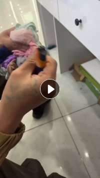 长期出售纺纱厂下来的涤纶拉丝料，颜色混在一起的，压好包的，统货出，每月50吨，货在江苏常州