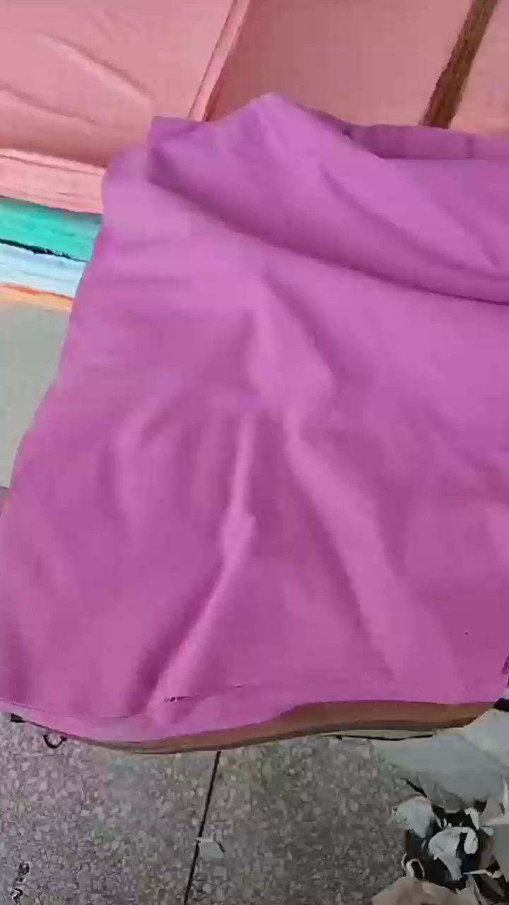 长期出售氨纶牛奶丝废布料，有白色，浅色和黑色，现货20吨厂在广东潮州