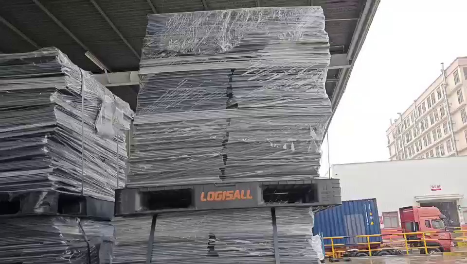 长期出售含阻燃PVC板，PVC现货14吨