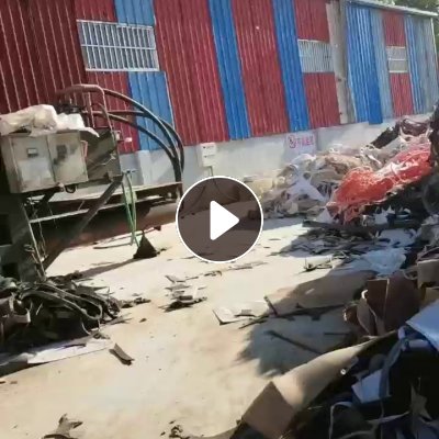 长期出售汽车脚垫料，现货60多吨，打包好的。厂在河北邢台