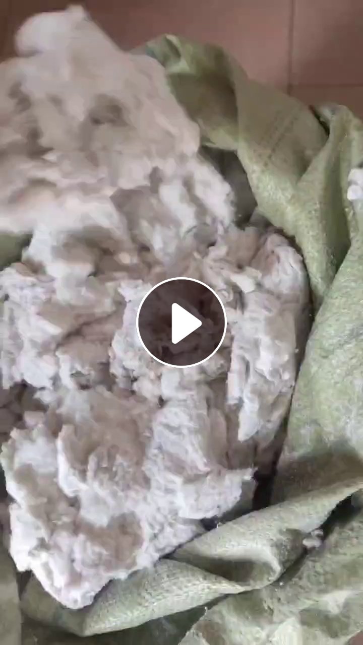 长期出售织布厂下料的扫地花，几乎全棉，含少量涤纶，可以造纸用，每两三天就有10吨，厂在四川乐山