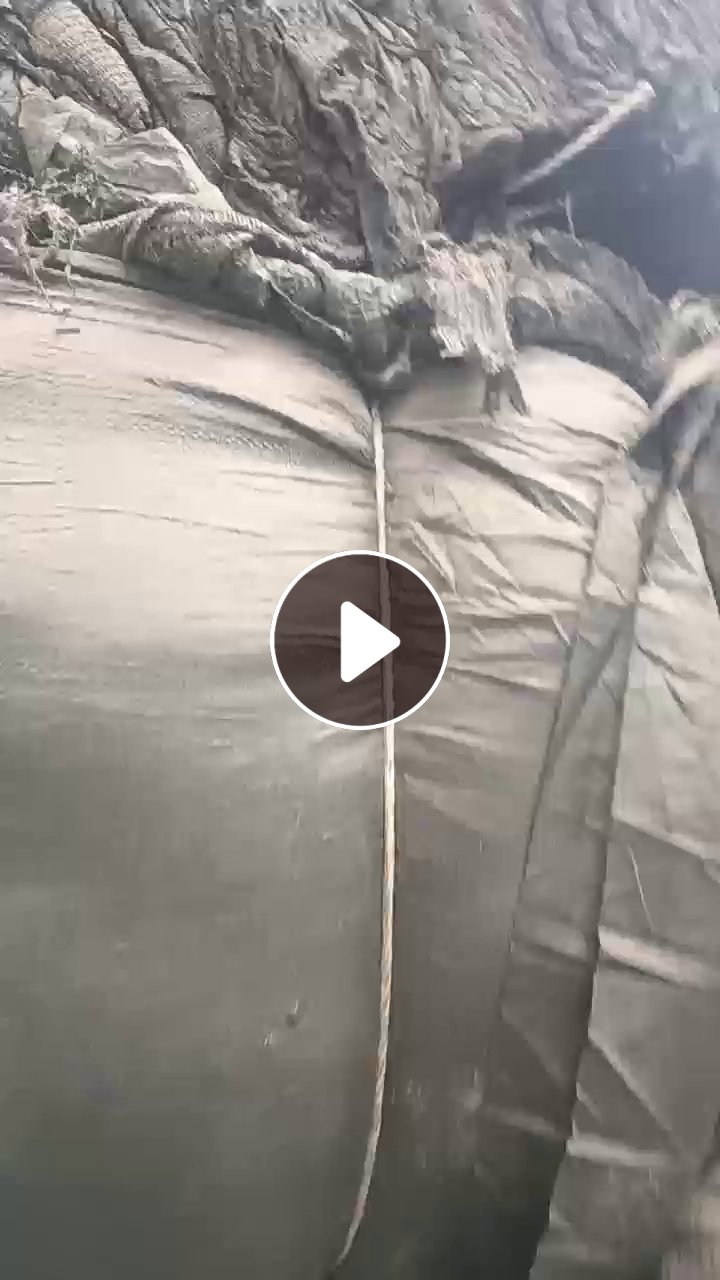 长期出售pet遮阳网废料，黑色的，现货30多吨