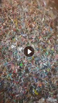 出售PVC商标纸破碎料,上漂料和沉底料都有