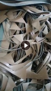 长期出售人造革下脚料,手袋厂下来的,每个月有7-8吨,厂在广东东莞