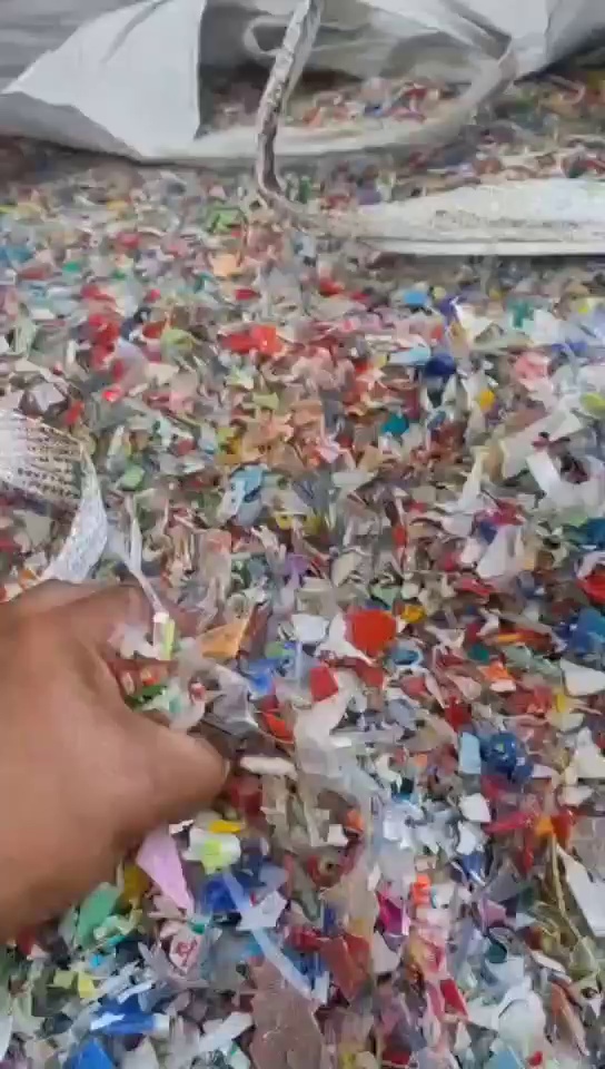 长期出售花丙破碎料，过7m水池 ，1个点以内沉水