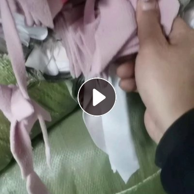 长期出售涤纶废布，涤纶边角料，白色现货几十吨，浅三色现货30吨左右