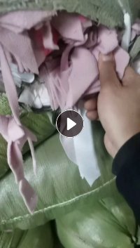 长期出售涤纶废布，涤纶边角料，白色现货几十吨，浅三色现货30吨左右