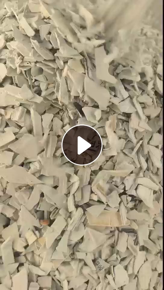 出售PVC塑钢破碎料，白钢，彩钢破碎料都有