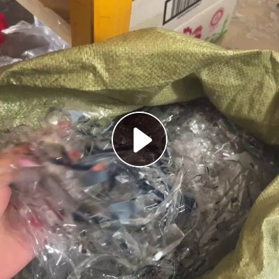 出售软质PVC车贴破碎料，无胶的，做压延用