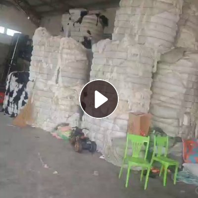 长期出售白色和黑色的毛衣片，分开的 每个月有几十吨左右，厂在广东汕头