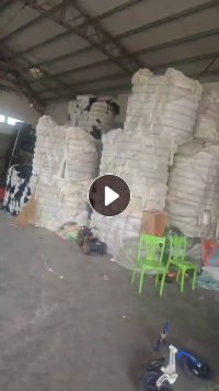 长期出售白色和黑色的毛衣片,分开的 每个月有几十吨左右,厂在广东汕头