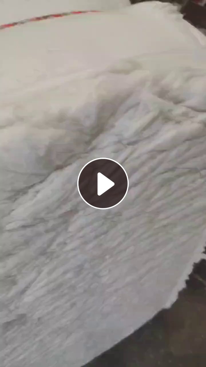 长期出售开花好的涤棉再生棉，化纤棉，每天出3吨左右的货
