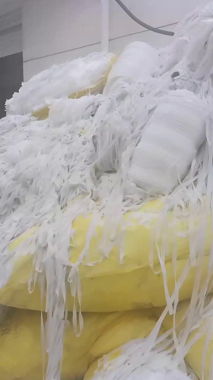 长期出售白色pp无纺布，丙纶无纺布，无纺布边角料，不含钙粉，货在湖北仙桃