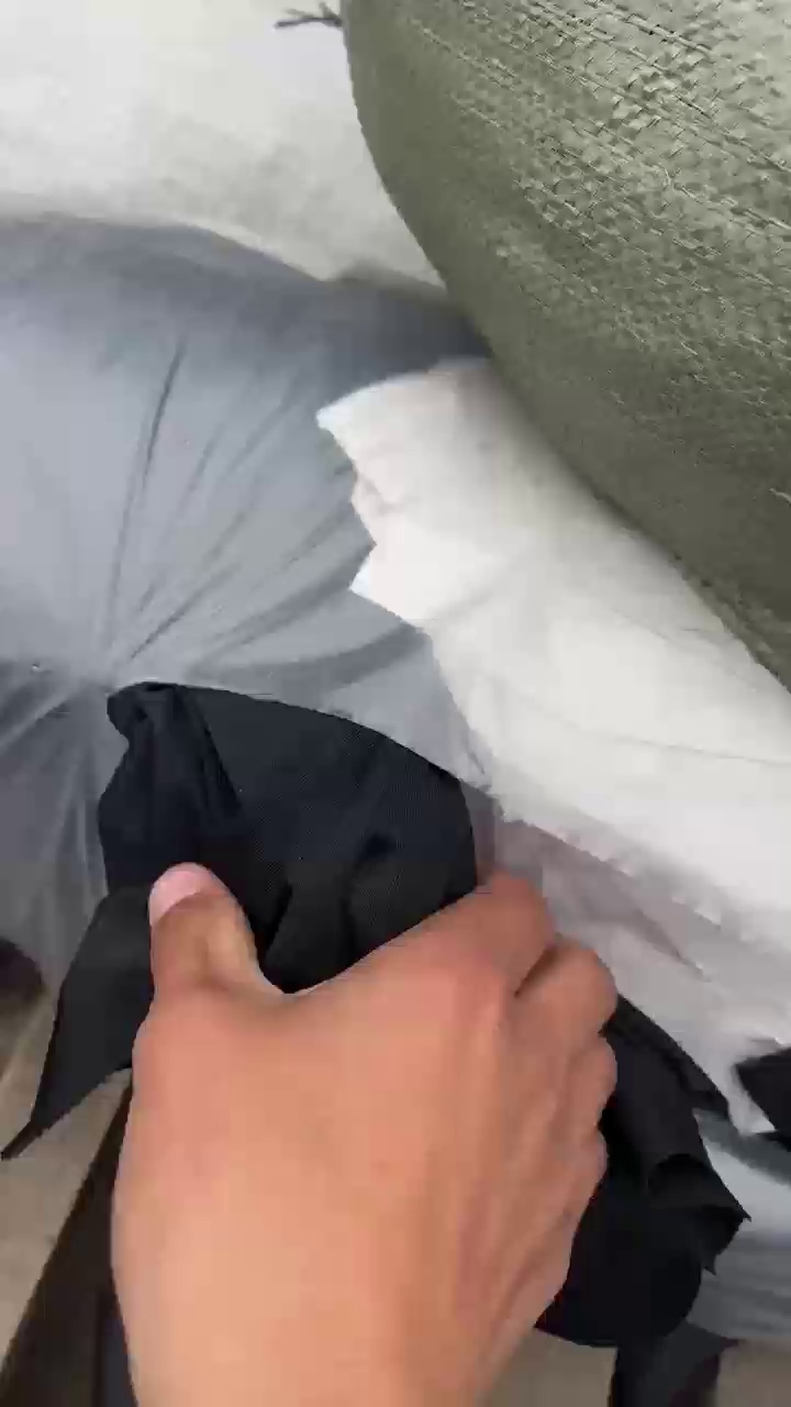 长期大量出售涤纶废布大块布，杂色一起卖，现货70-80吨，厂在辽宁葫芦岛