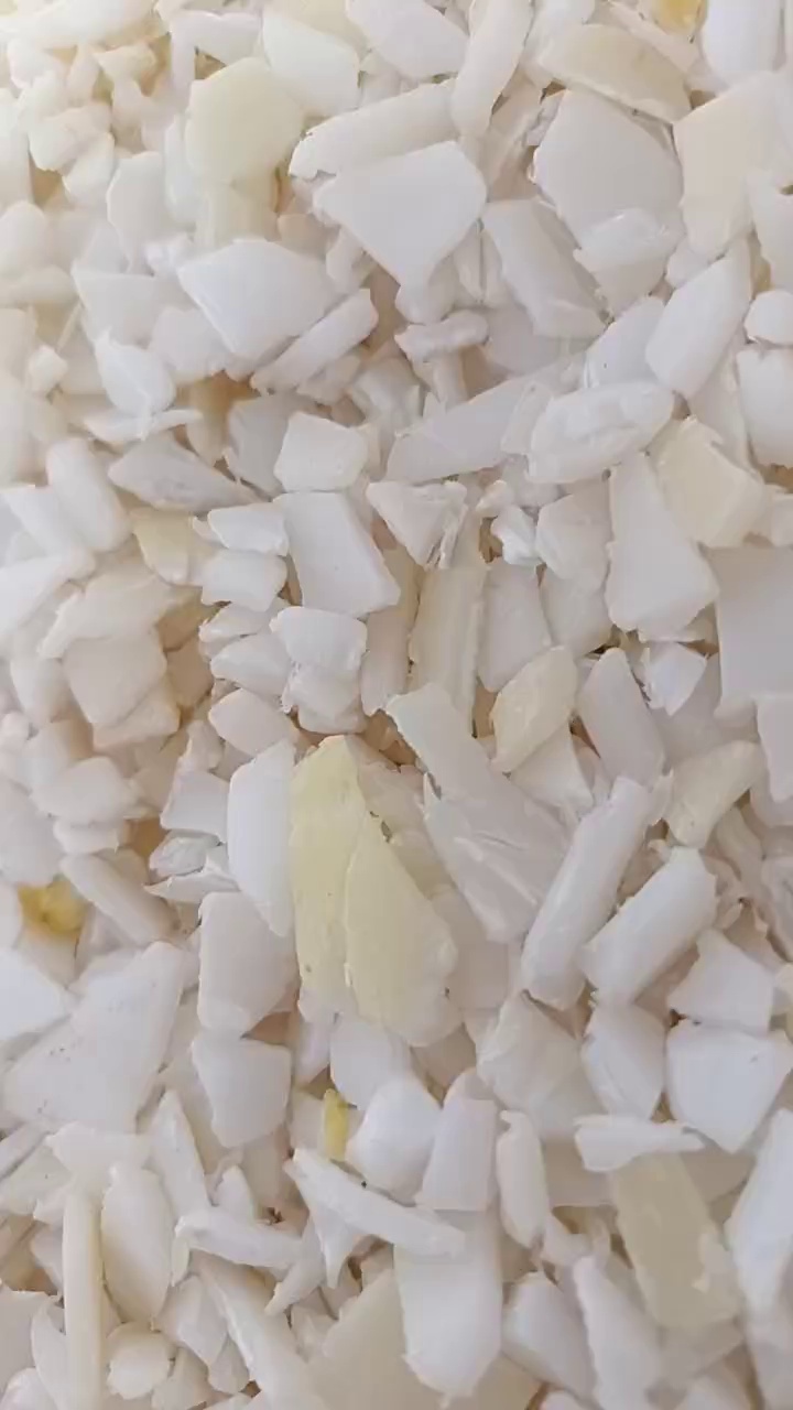 出售大白黄酒壶。手提桶 .框子破碎料