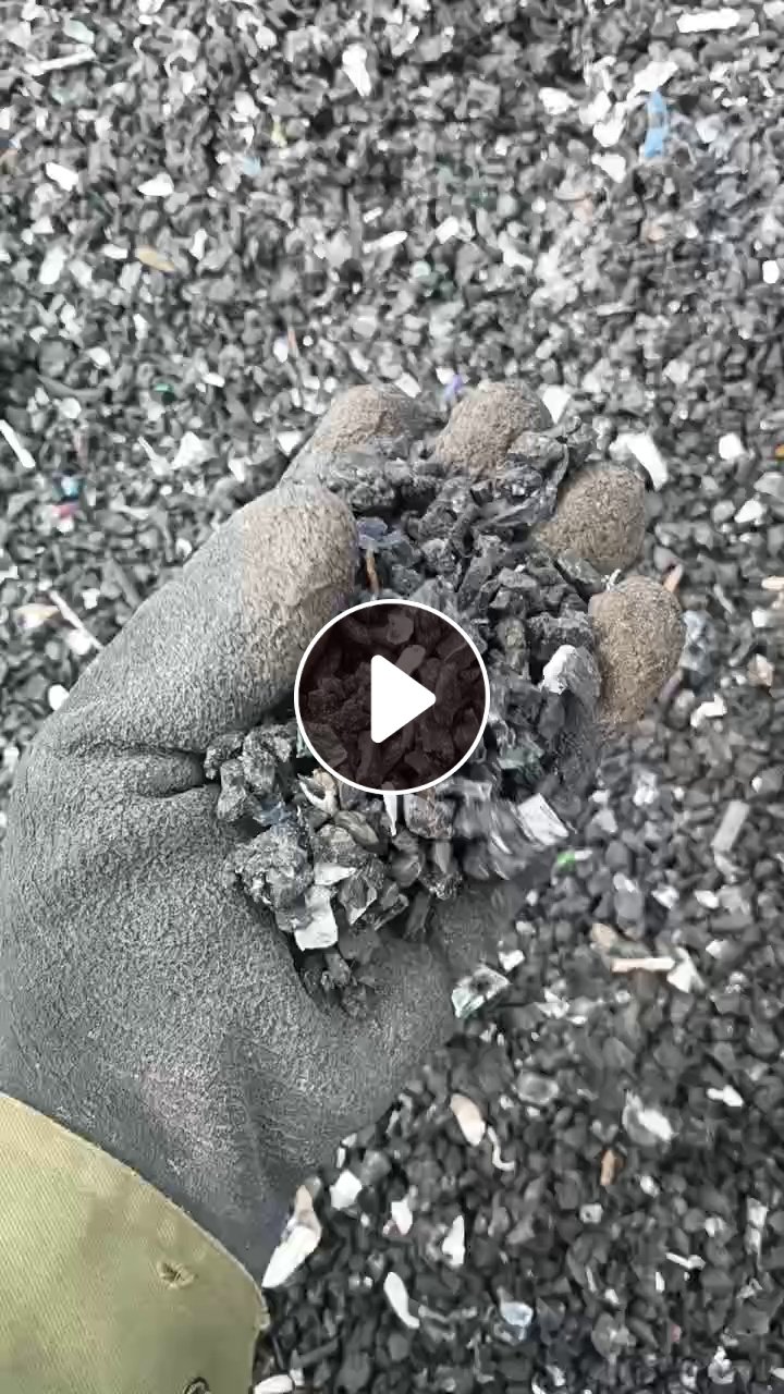 出售中空玻璃胶条破碎料，出油率30%左右，现货一挂