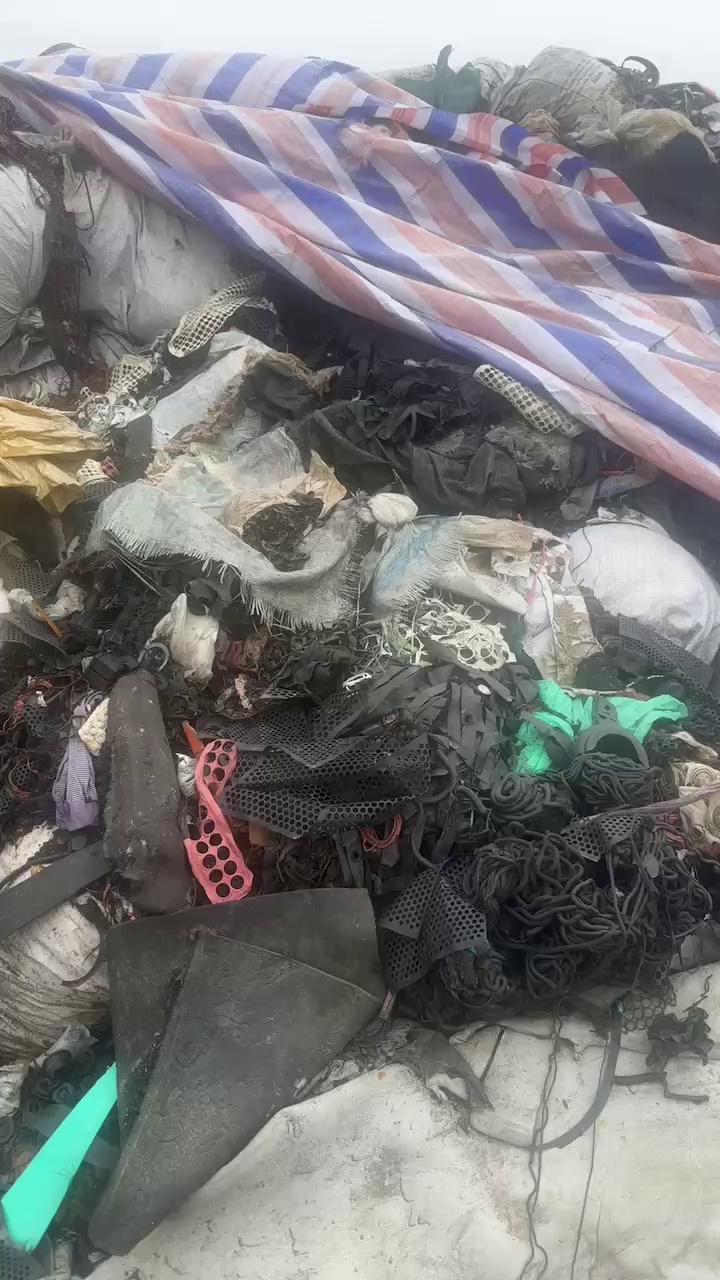 长期出售橡胶燃烧料，现货40-50吨