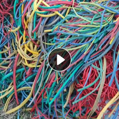 出售pvc电缆皮毛料，黑电缆皮料，统货一起出，现货20吨