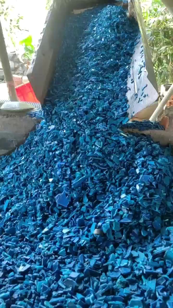 出售低压蓝色PE托盘破碎料