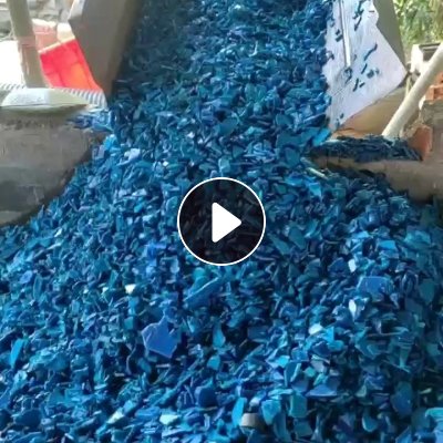 出售低压蓝色PE托盘破碎料