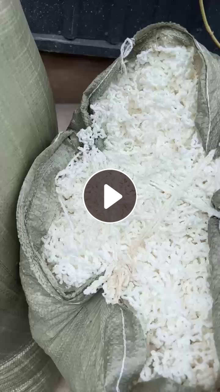 长期出售涤纶废丝，涤纶水丝，氨纶水丝，开花用的，含水量在七八折左右