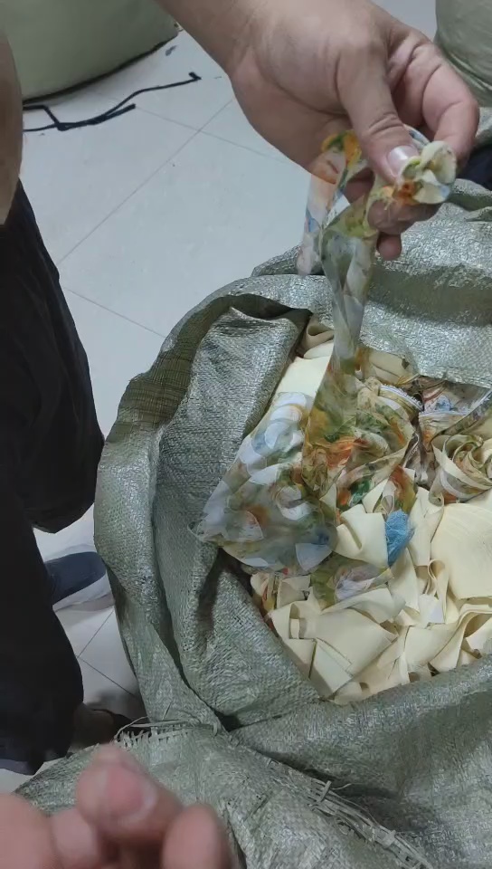 长期出售拉丝料，拉丝布条，现货七八吨左右