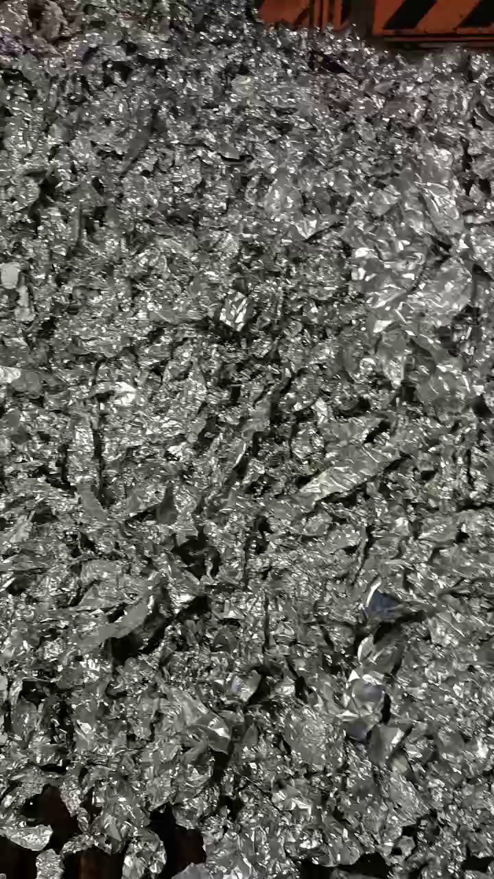 长期出售涂炭铝箔废料，可清洗完卖，也可不清洗卖