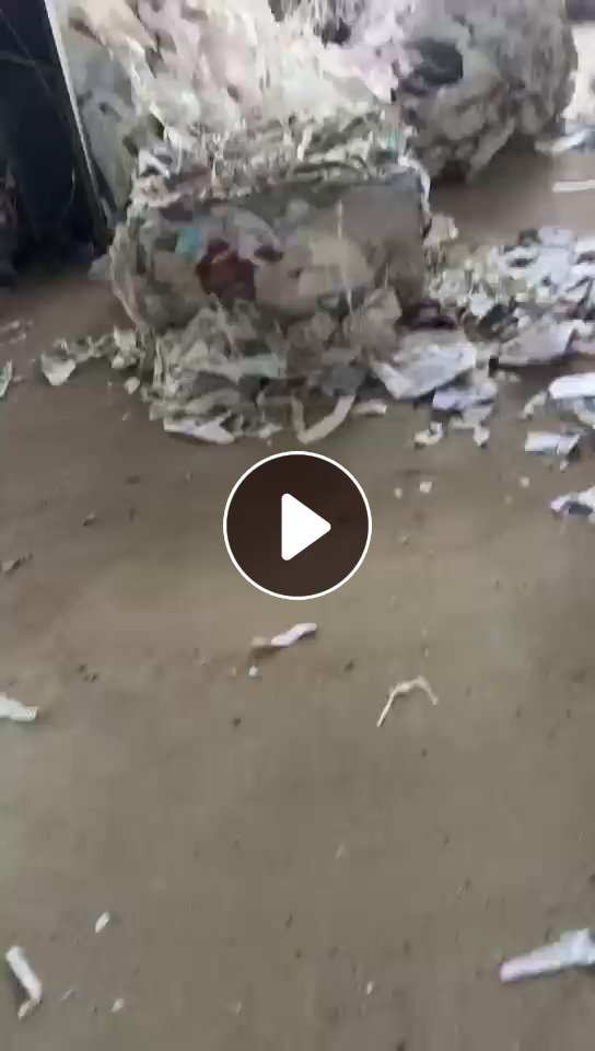 出售中性PVC墙纸破碎料，杂色的，破10个筛网大，现货一挂车