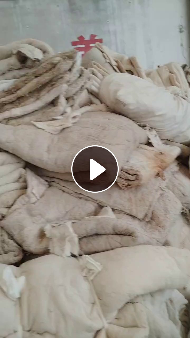 旧衣服分拣厂长期出售丝绵被，旧棉被，古棉被等，货在甘肃平凉