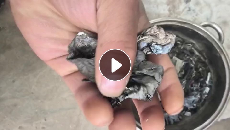 出售电子厂下来的PET镀铝膜废料，卷筒和压包料都有，月供20吨