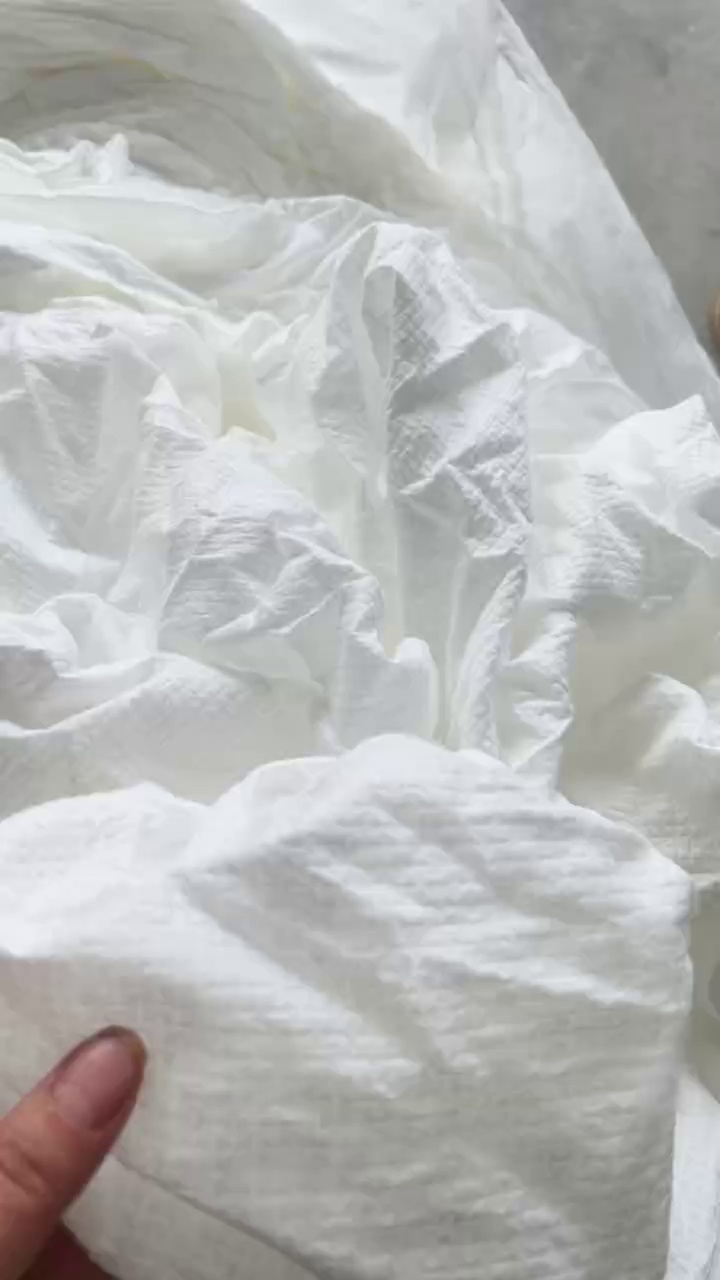 长期出售涤纶无纺布，无纺布边角料，月供几十吨，货在湖北孝感