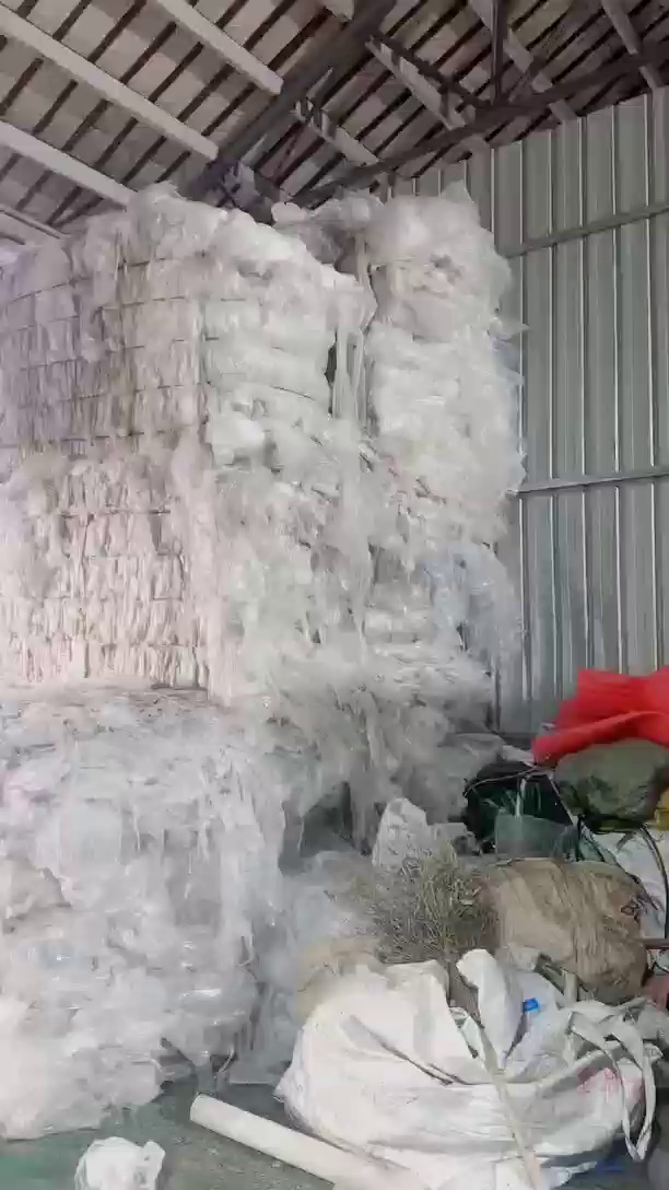 长期出售水洗一级平板膜，现货14吨，9成无标签，能出9.6折