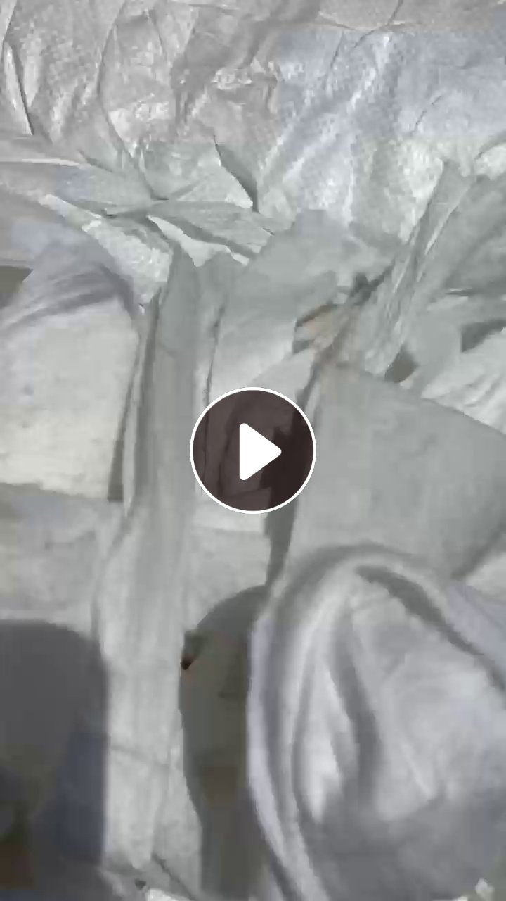 长期出售湿巾无纺布，有干的也有湿的，干的现货5-6吨，厂在广东江门