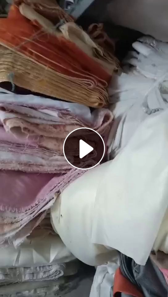 长期出售窗帘布下脚料。什么颜色的都有，现货5-6吨左右，厂在贵州兴义市
