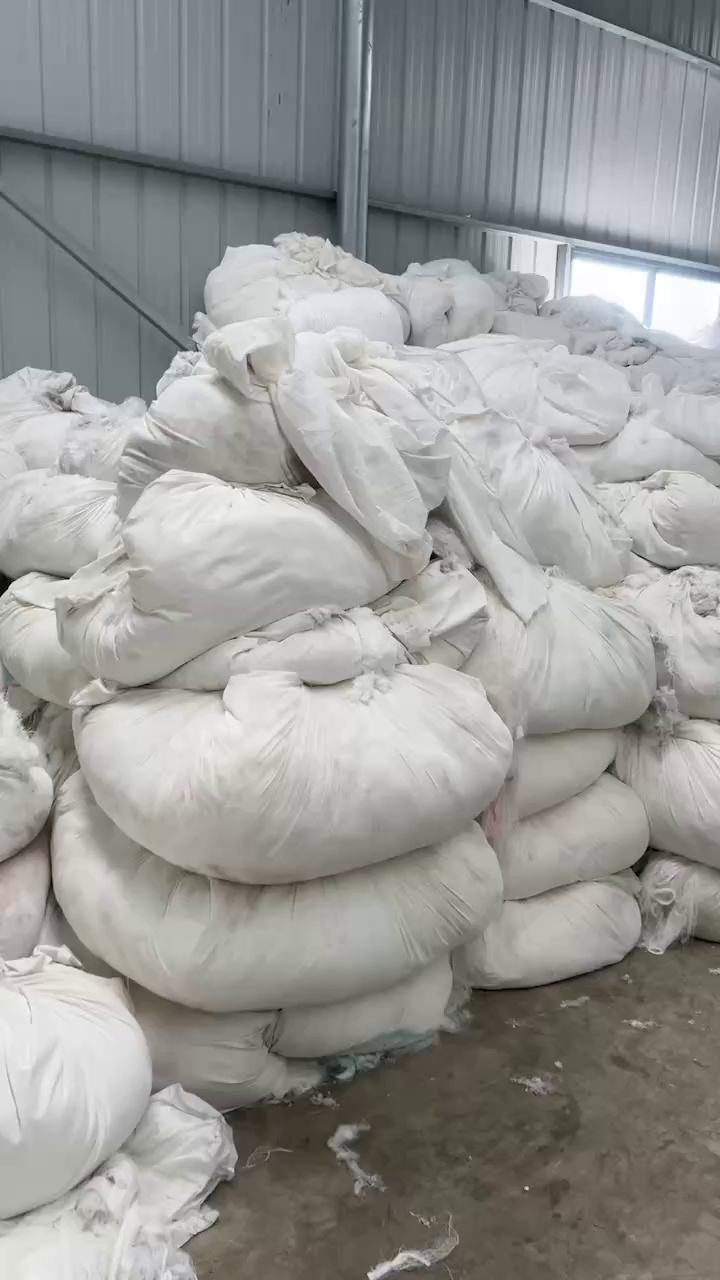 本厂大量回收涤纶废丝，涤纶干丝，涤纶水丝，月需200来吨