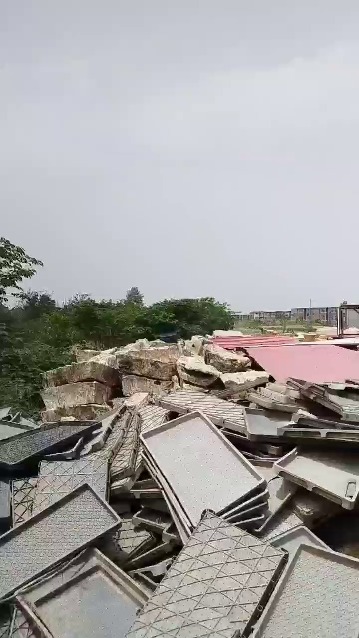 大量出售热熔块