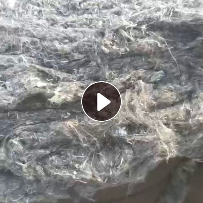 处理灰色涤纶箱包料，涤纶开花料，就是颜色差点，没别的毛病。河北保定