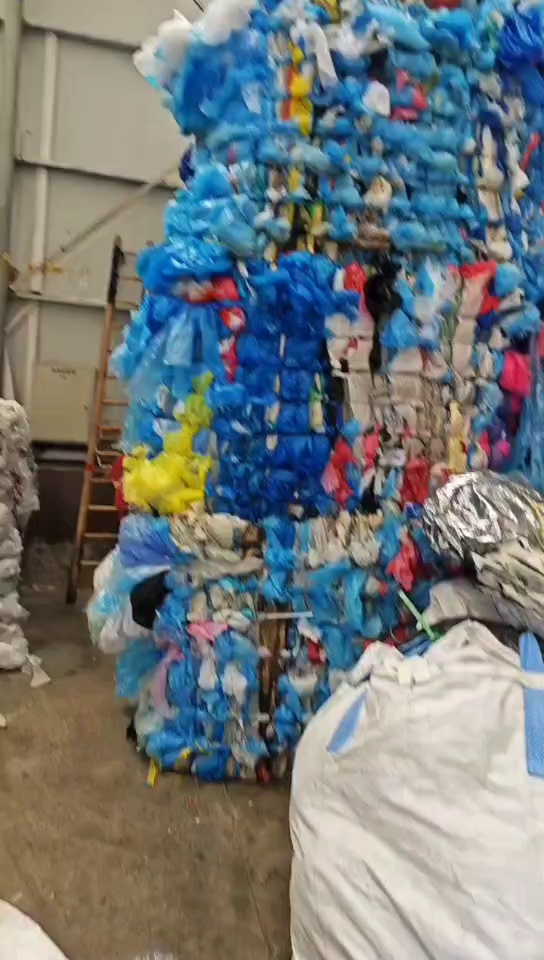 长期出售干造高压PE花膜废料