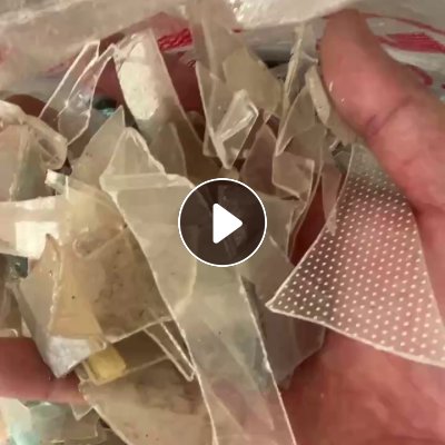 出售干粉透苯破碎料，冰箱抽屉和板材一起粉碎的，比例各一半左右，现货十来吨，不带胶不带纸