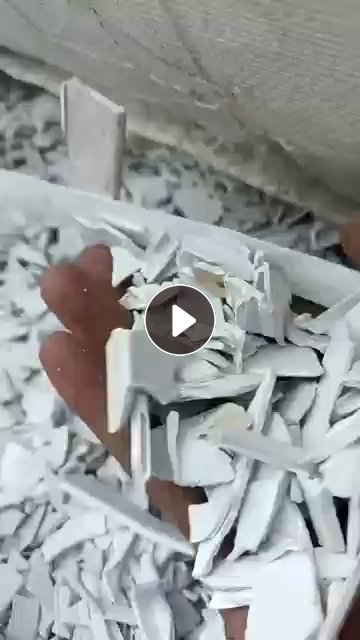 出售硬质PVC塑钢破碎料