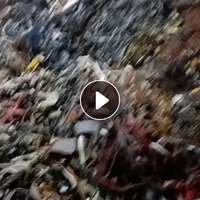 长期出售pvc箱包革边角料，pu箱包革边角料，混在一起，月供几百吨