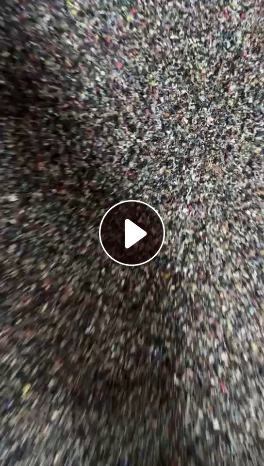 出售PVC粉碎料，电线皮里破碎吹出来的，月供1挂车，价格200元/吨
