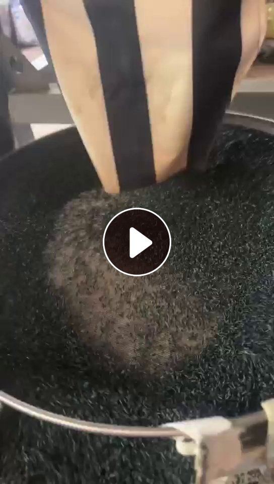 长期出售软质pvc颗粒，透明黑色都有，未过筛