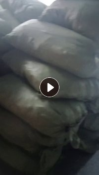 长期出售85棉,95棉,纯棉牛仔废布,蓝色的,黑色的都有,纯棉现货五六十吨