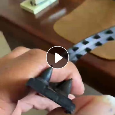 长期售黑色橡胶料，干净，可以炼油也可以造粒， 月供十几吨，货在安徽安庆