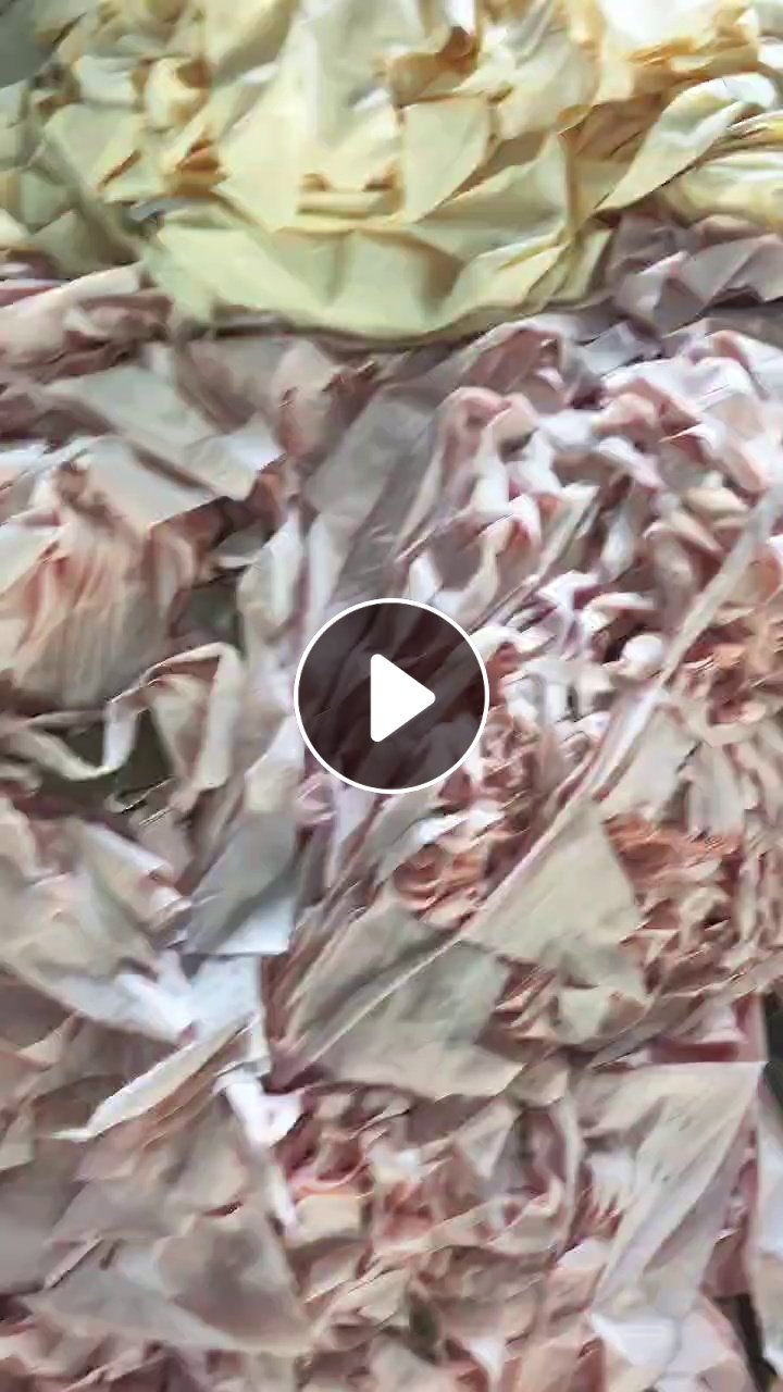 长期出售防晒服下脚料，锦氨材质的，白烟布，现货十几吨，厂在山东菏泽