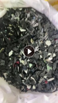 出售黑丙/保险杠破碎料，带漆