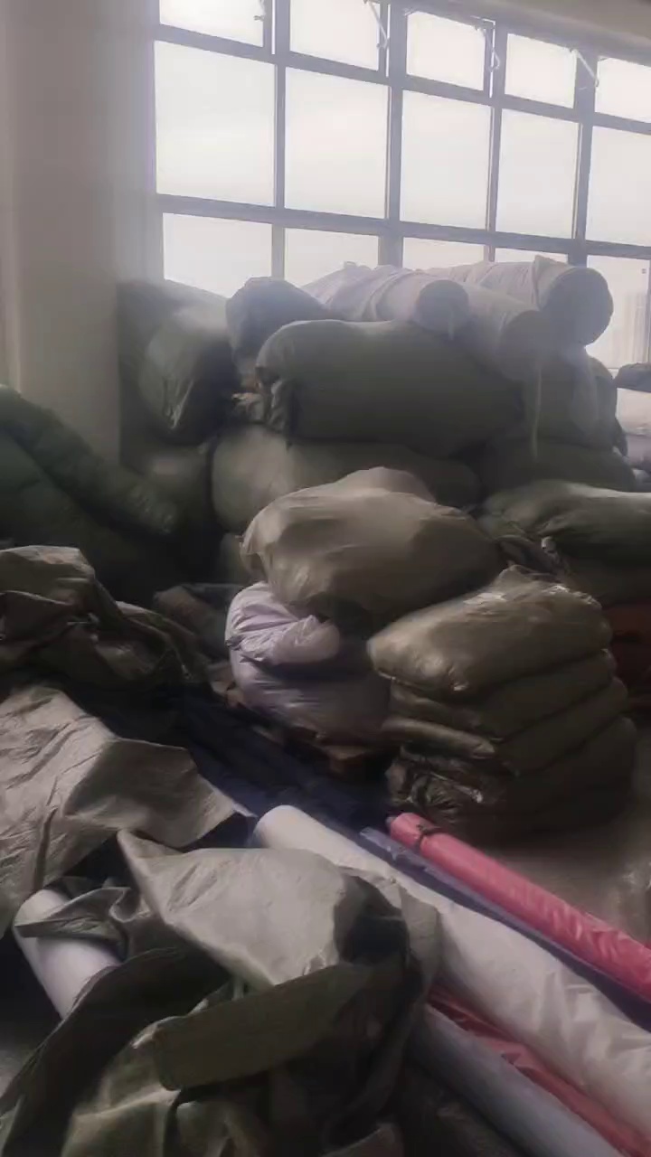 长期出售各种废布，服装厂下来的，涤纶废布现货十几吨，货在湖南衡阳