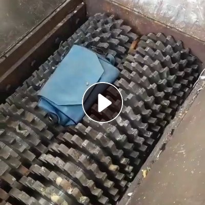 出售皮包破碎料，pvc和pu都有，现货100吨，长期有货